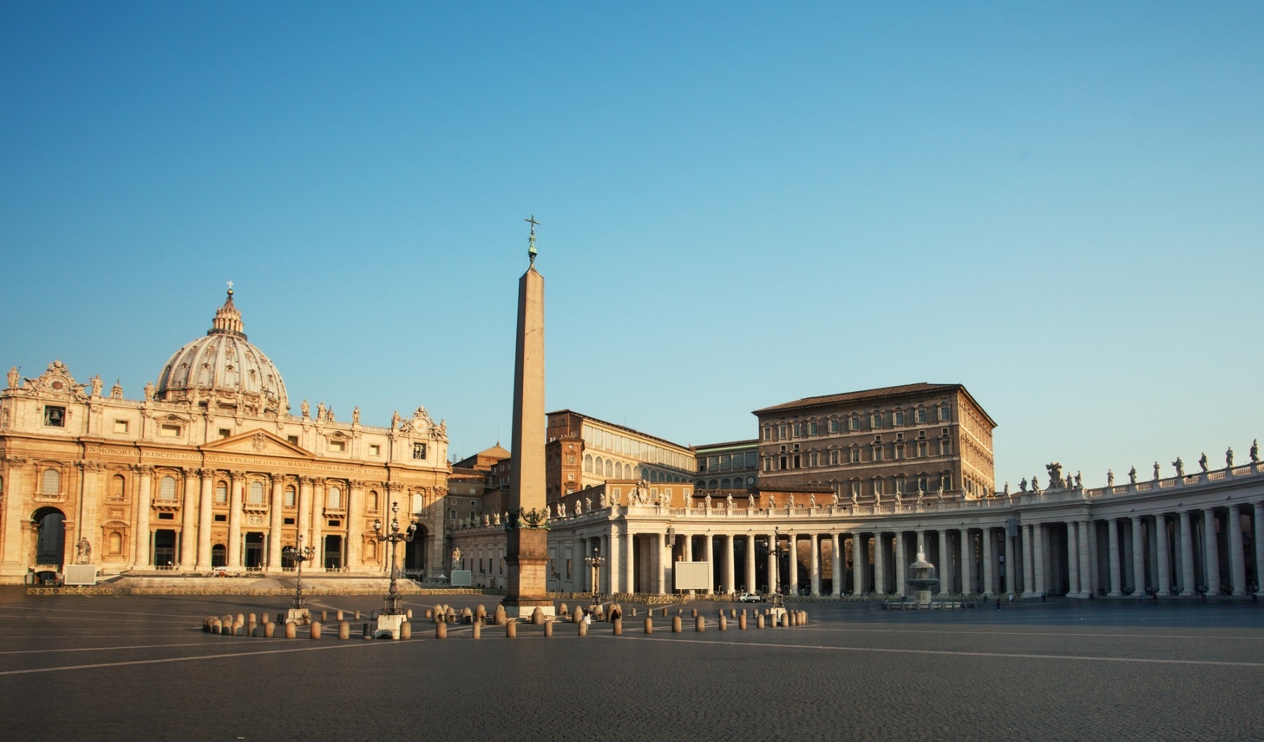 Capilla Sixtina y Basílica de San Pedro en el Vaticano Roma